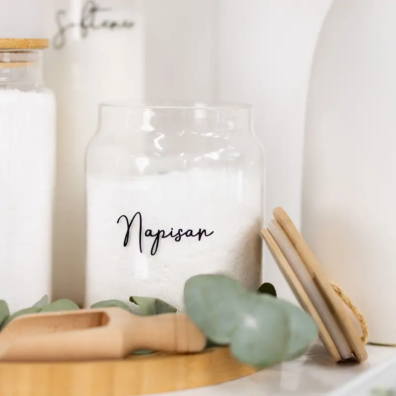 2-Litre Glass Jar With Bamboo And Twine Fastening Lid 1