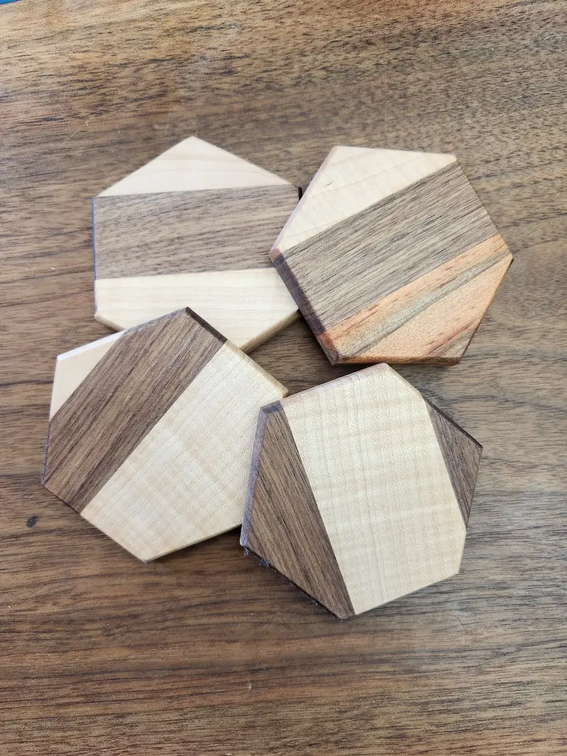 Geometric Hexagon Coaster Set – 4 Pcs 1