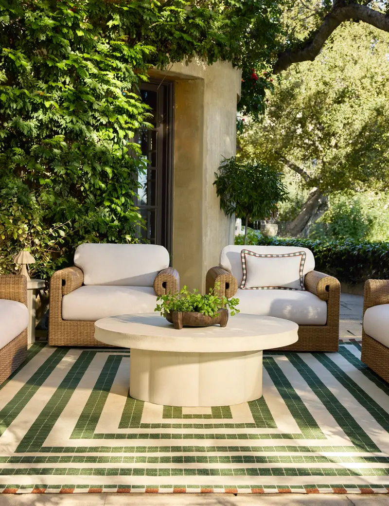Kirst Weather-Resistant Indoor/Outdoor Rug 1