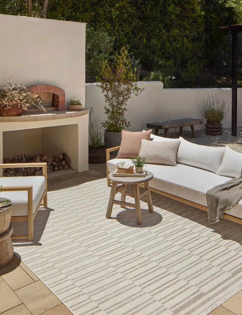 Malibu Ii All-Weather Indoor/Outdoor Area Rug (Amber Lewis X Loloi) 1