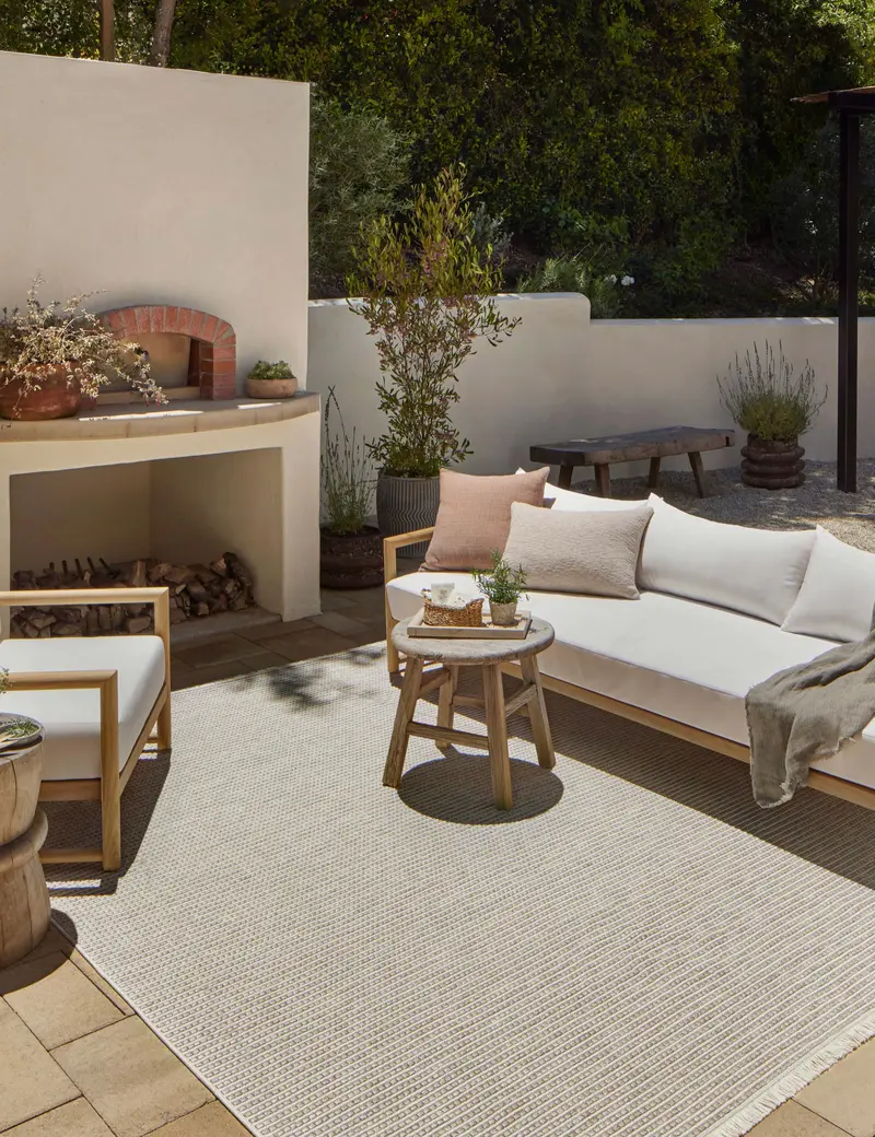 Malibu Iii Weather-Resistant Indoor/Outdoor Rug (Amber Lewis X Loloi) 1