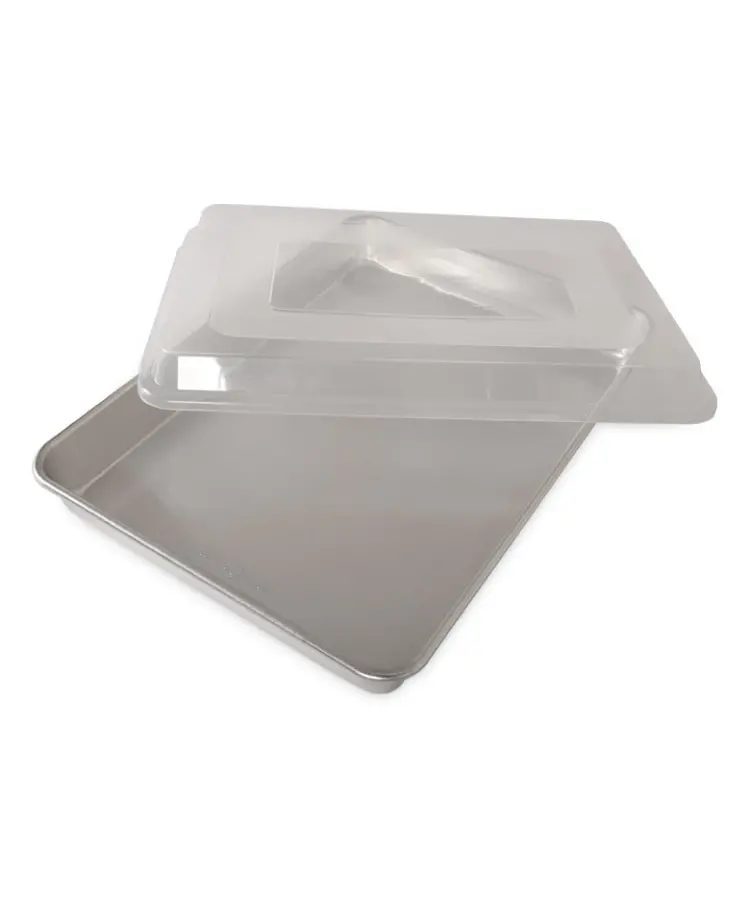 Nordicware Lidded High-Sided Sheet Cake Pan 1