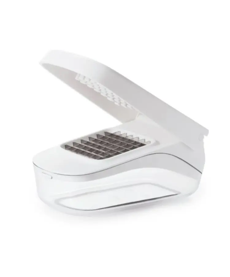 Oxo Easy-Pour Vegetable Chopper With Lid 1