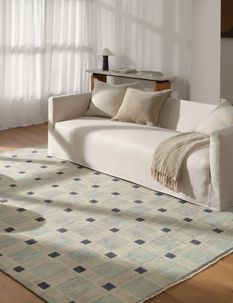 Pavez Hand-Knotted Wool Rug – Traditional Craftsmanship Meets Modern Aesthetic 1