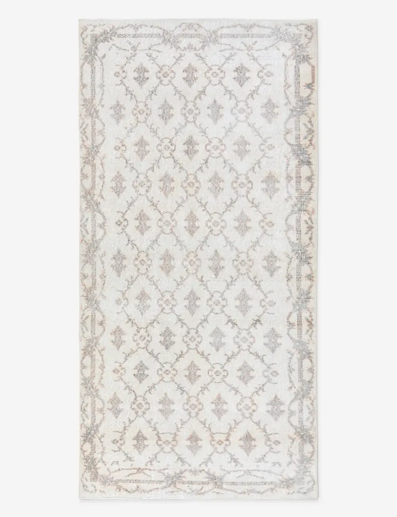 Rectangular Turkish Wool Rug – 3'2" X 6'5" (No. 518) 1