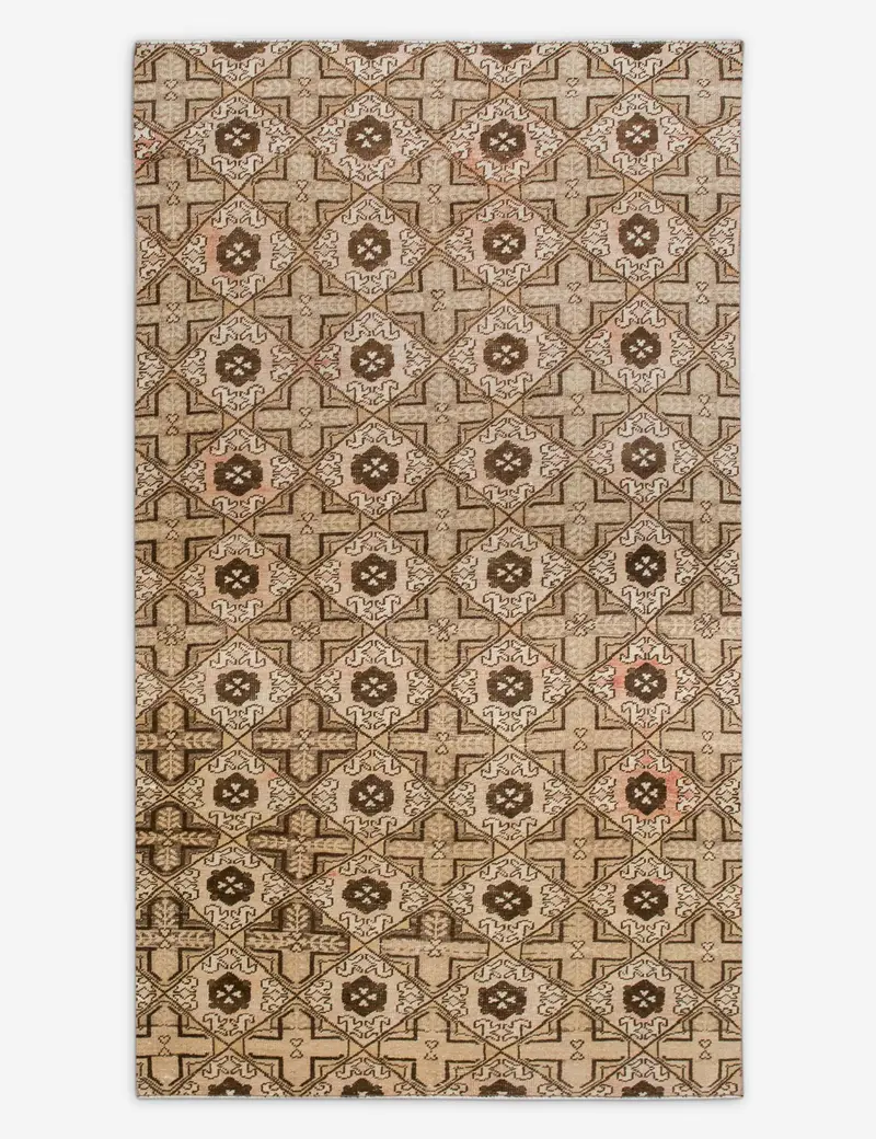 Small-Format Turkish Wool Rug – Vintage Hand-Knotted, 4'5" X 6'8", No. 547 1