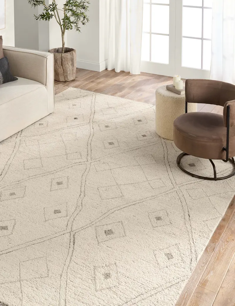 Sunisa Textured Hand-Tufted Moroccan-Style Wool Rug 1