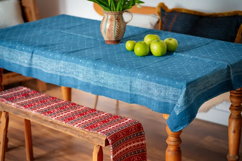 Traditional Wax-Resist Indigo Tablecloth – Antique Hungarian Hemp, Tw147 1