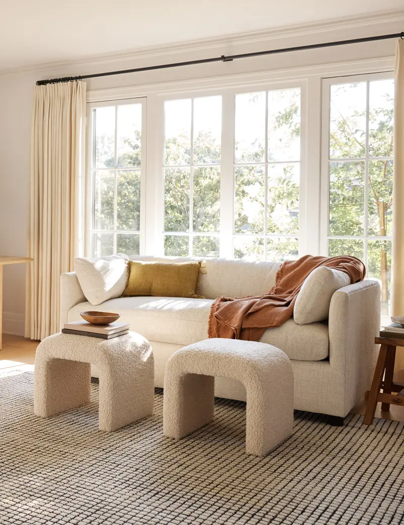 Uma Hand-Knotted Wool Area Rug 1